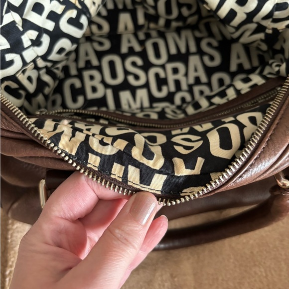 Marc by Marc Jacobs cross body leather tote. - Picture 6 of 6